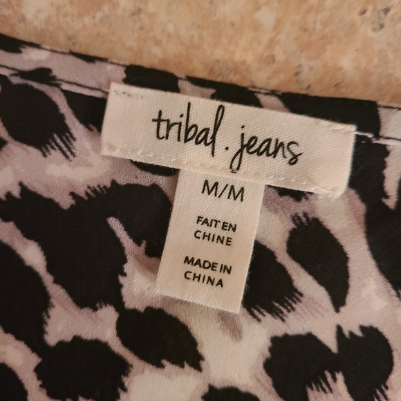 NWT Tribal Jeans Animal Print Tank Top in Size Medium - Picture 5 of 6